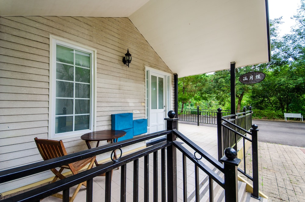 Butchard Villas Sun Moon Lake 6/45