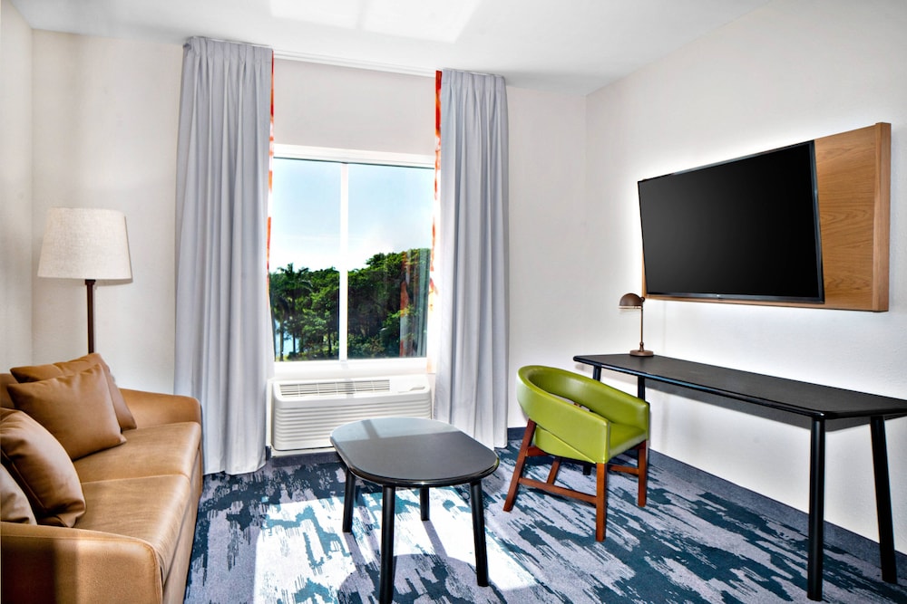 Fairfield by Marriott Inn & Suites Deerfield Beach Boca Raton 34/48