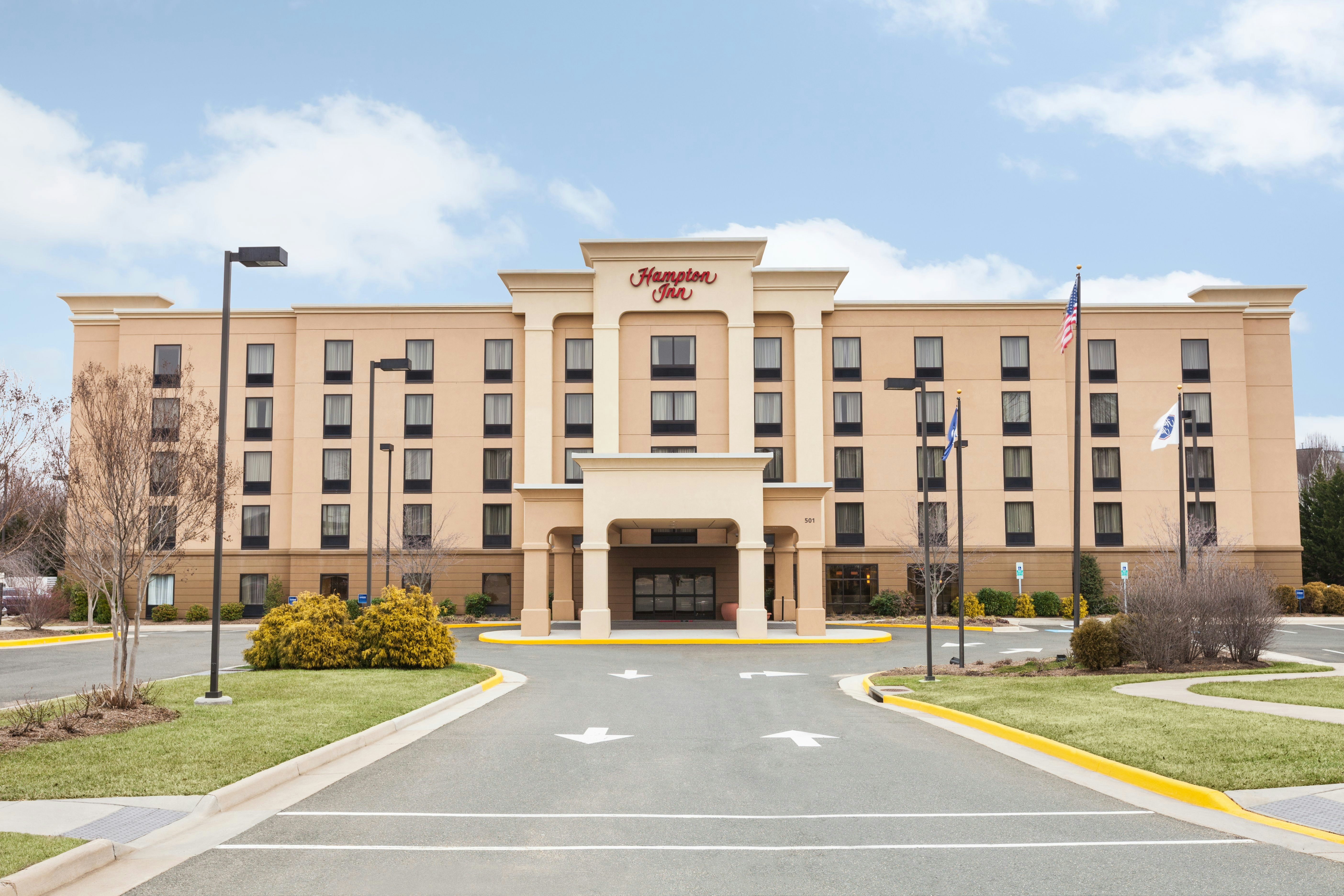 Hampton Inn Warrenton 47/52