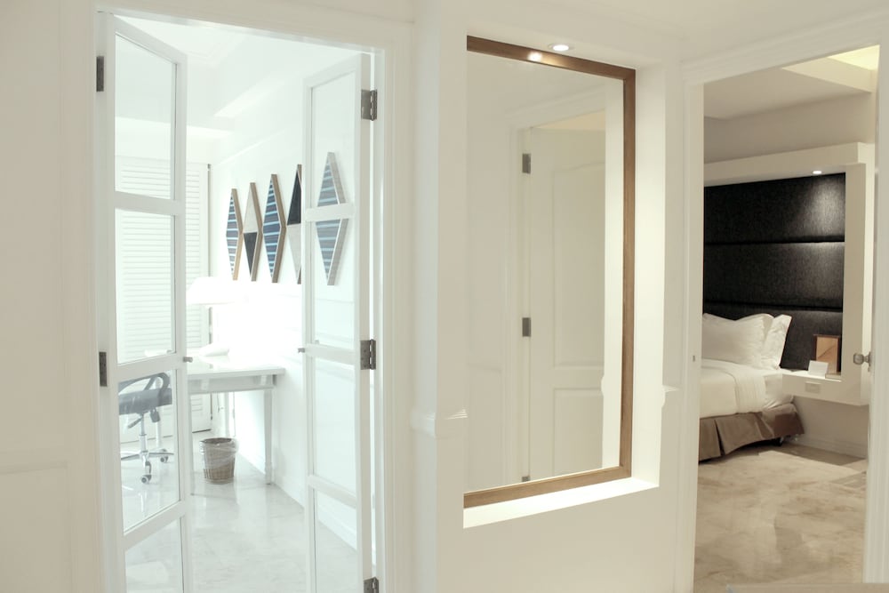 Vivere Suites 6/62