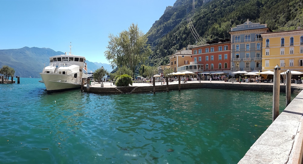 Hotel Europa Skypool & Panorama 60/65