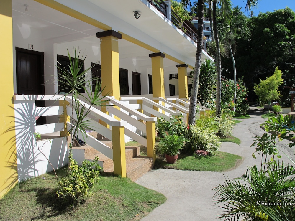 Seashore Beach Resort 4/58