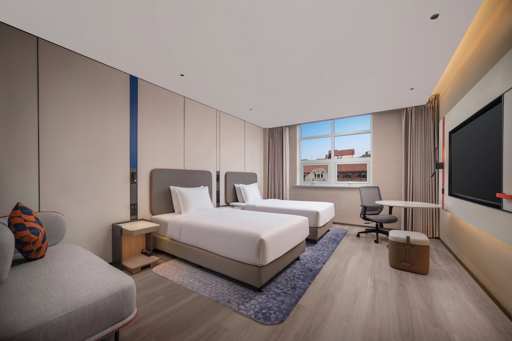 Standard, Twin Beds, Extra Floor Space
