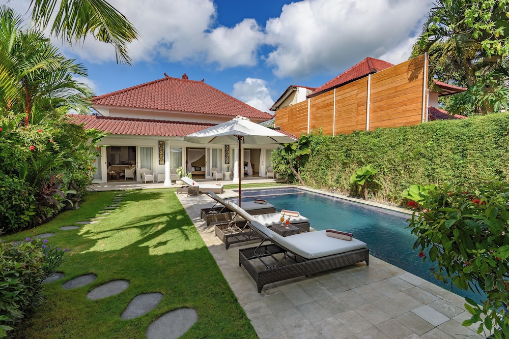 Hevea Villas 46/54