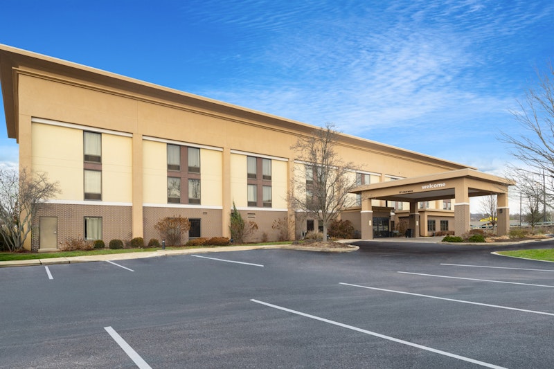 Hampton Inn Marietta 57/58
