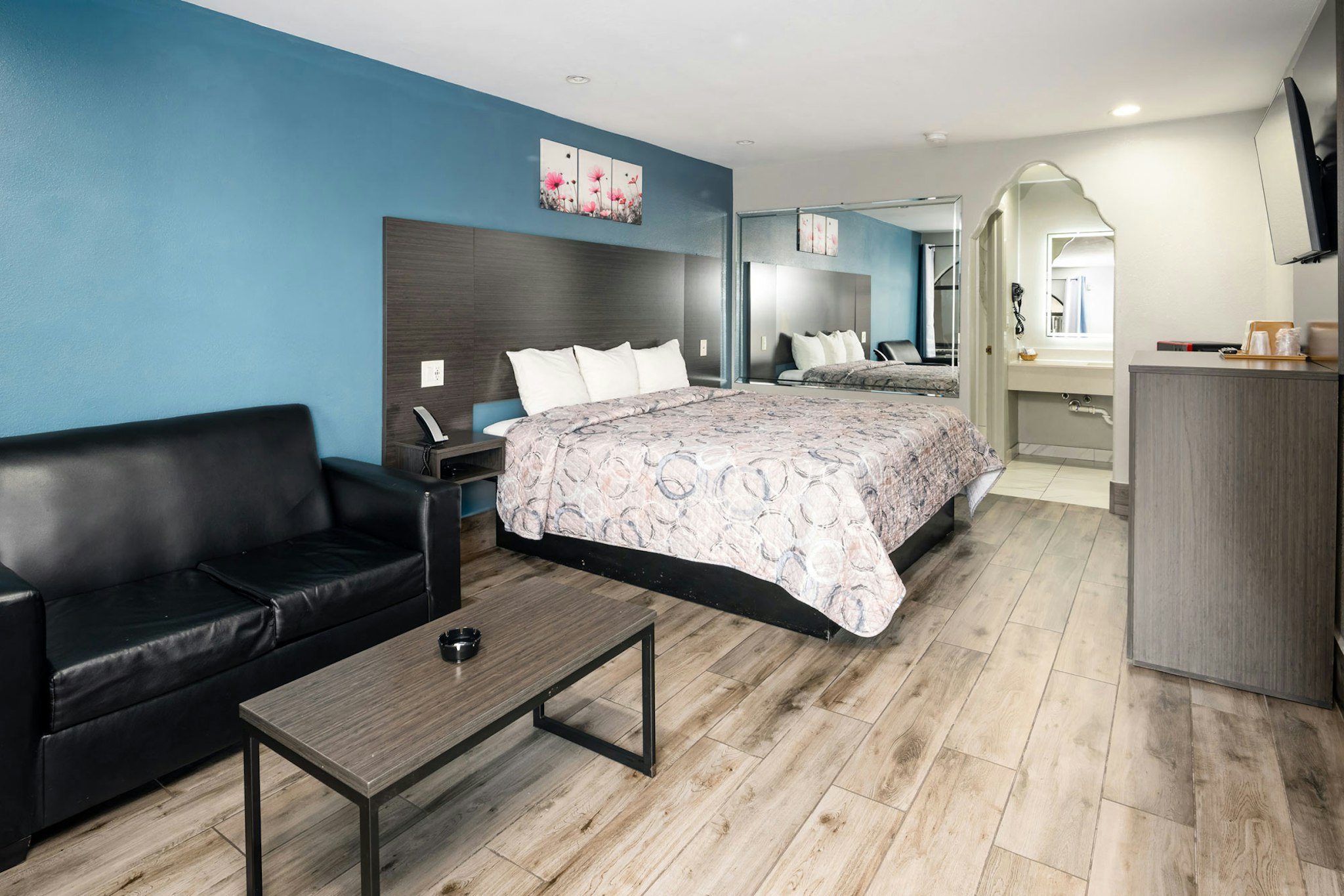 Downtowner Inns - Houston (Hamilton St.) 12/38