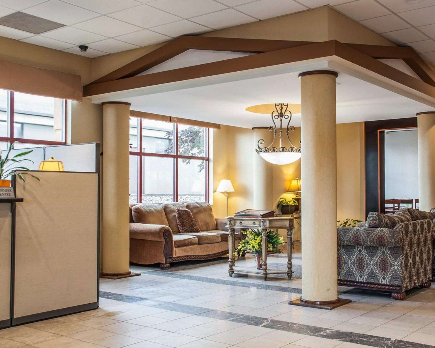Quality Inn Buffalo Airport 24/28