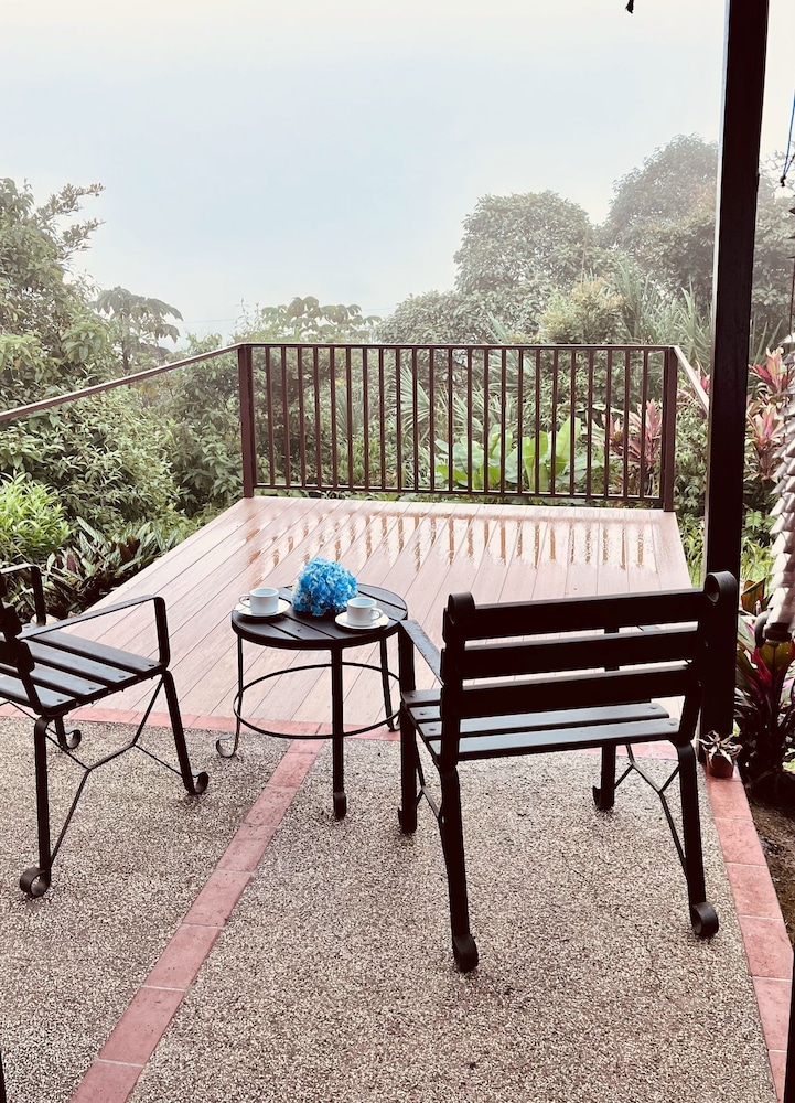Villa Blanca Cloud Forest Resort and Nature Reserve 45/73