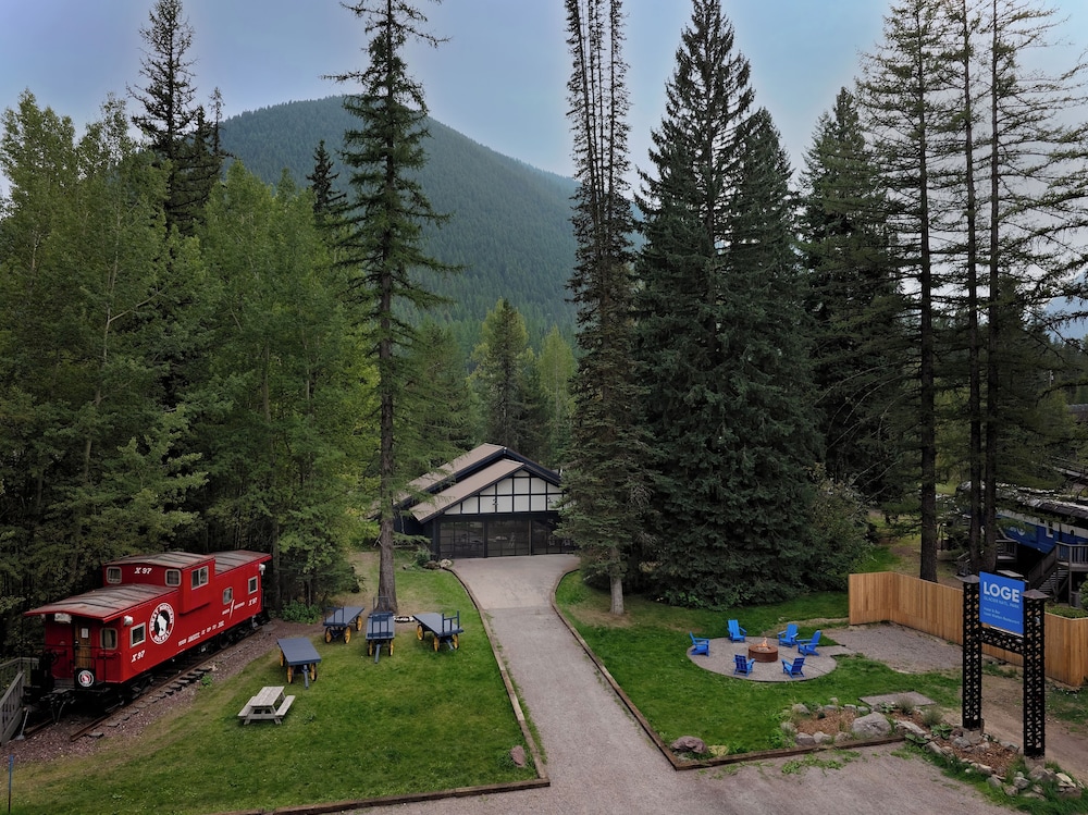 Loge Glacier National Park 42/50