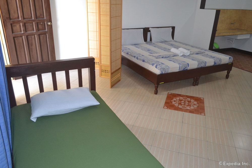 Antonio's Apartelle & Suites 18/66