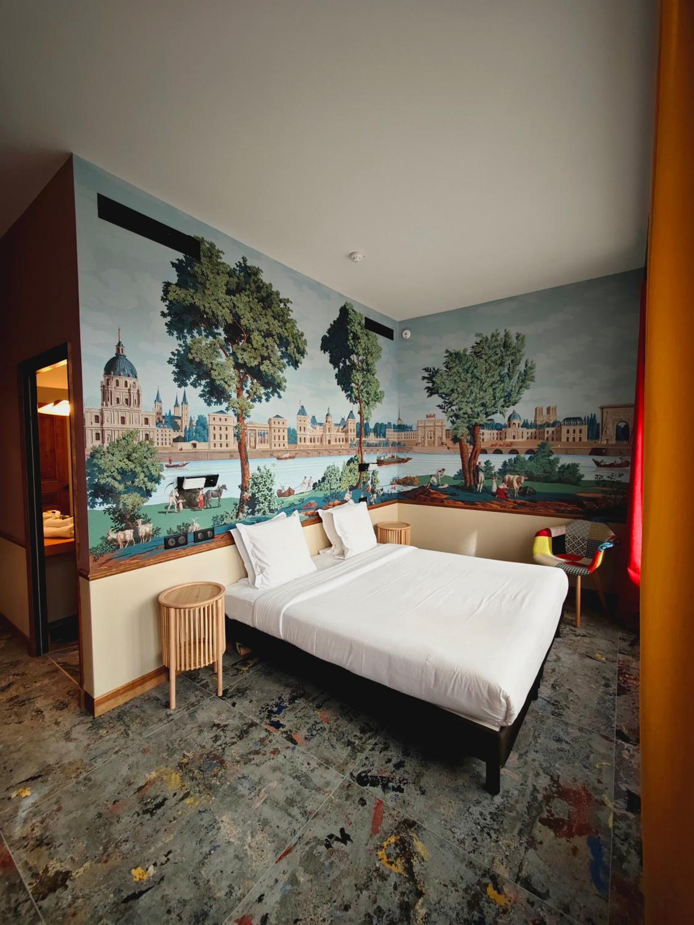Semi Room, Deluxe, Semi Double Bed, City View