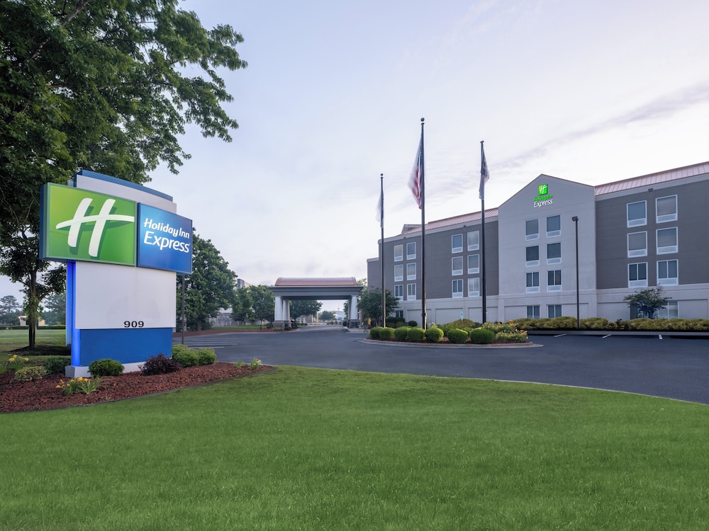 Holiday Inn Express Greenville 55/64