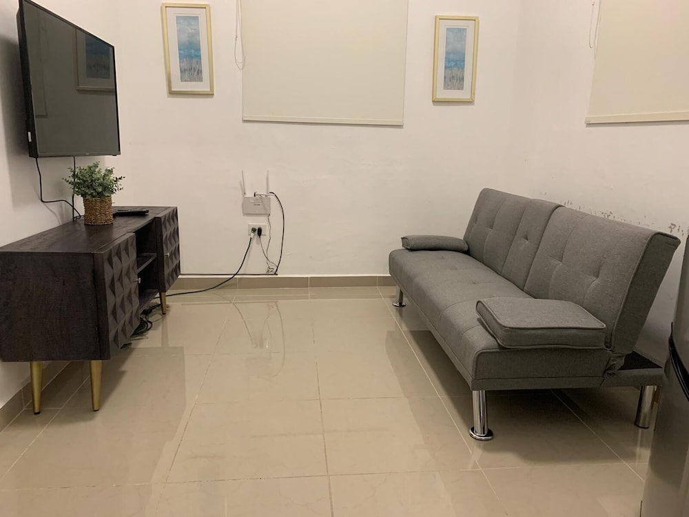 Placid Suites (ex. HM Suites) 32/50