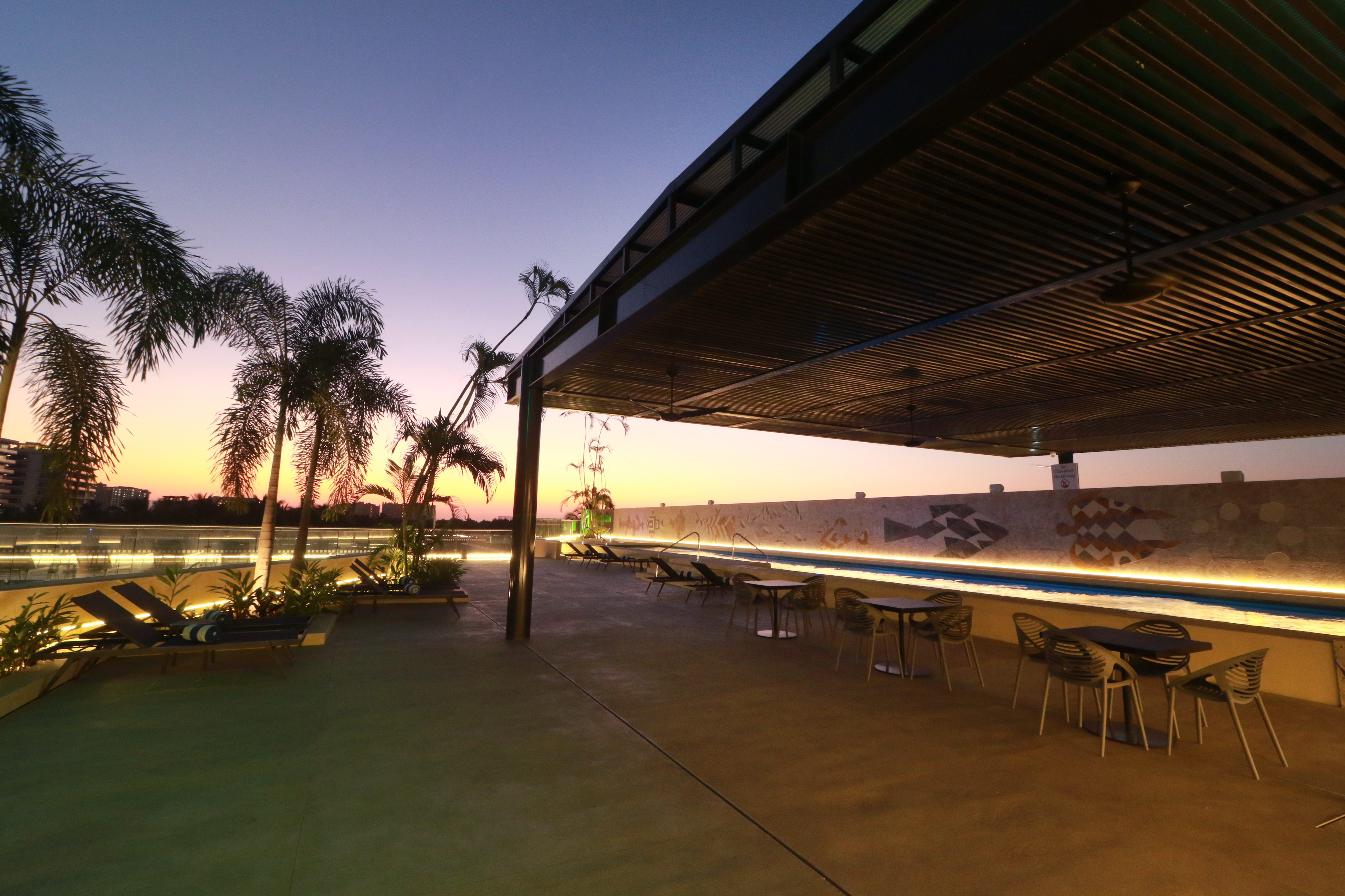 Holiday Inn and Suites Puerto Vallarta Marina and Golf 76/78