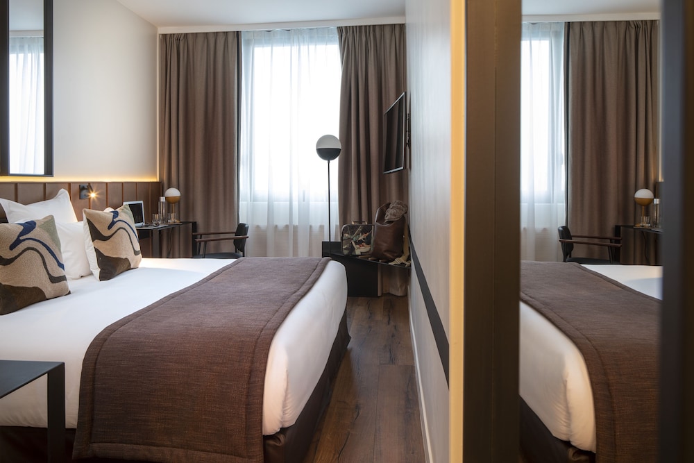 غرفة بسرير كينج، Hotel du Port 2/5