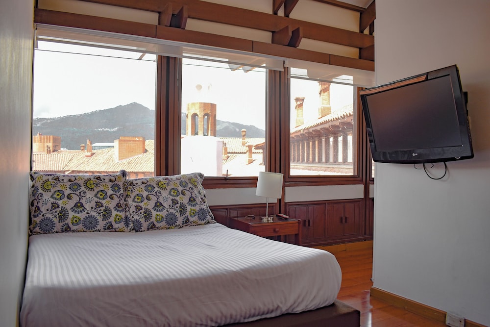 2 BEDROOMS, APARTMENT