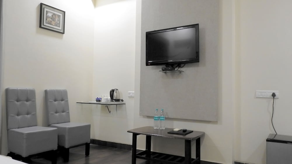 Hotel Sai Miracle 35/49