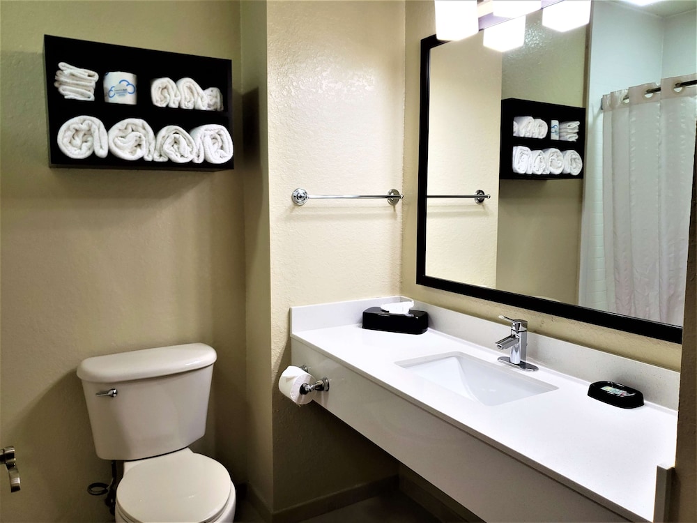 Best Western Edgewater Inn 14/37