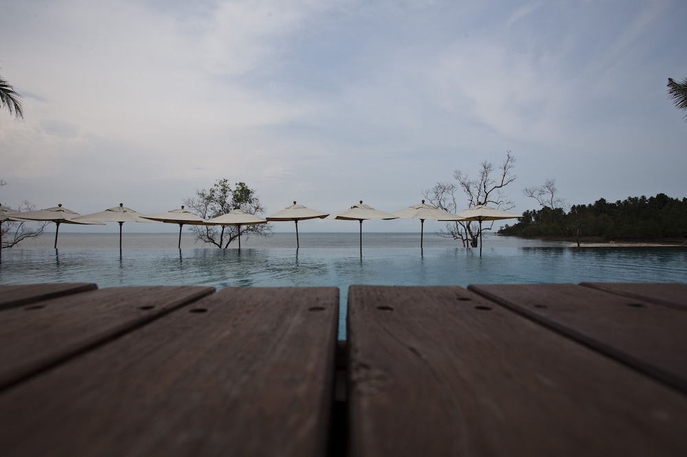 NA TARA RESORT 43/50