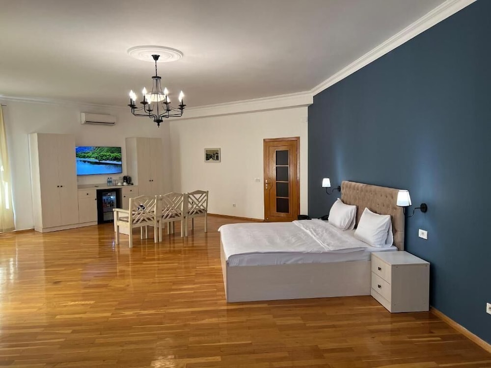 Art Club Hotel 17/63