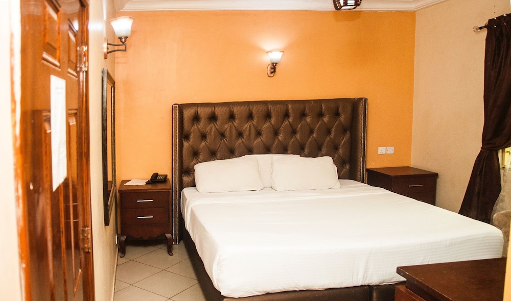 SUPERIOR, DOUBLE BED