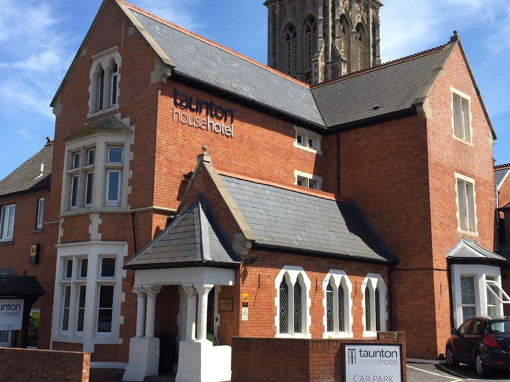 Taunton House Hotel 4/51