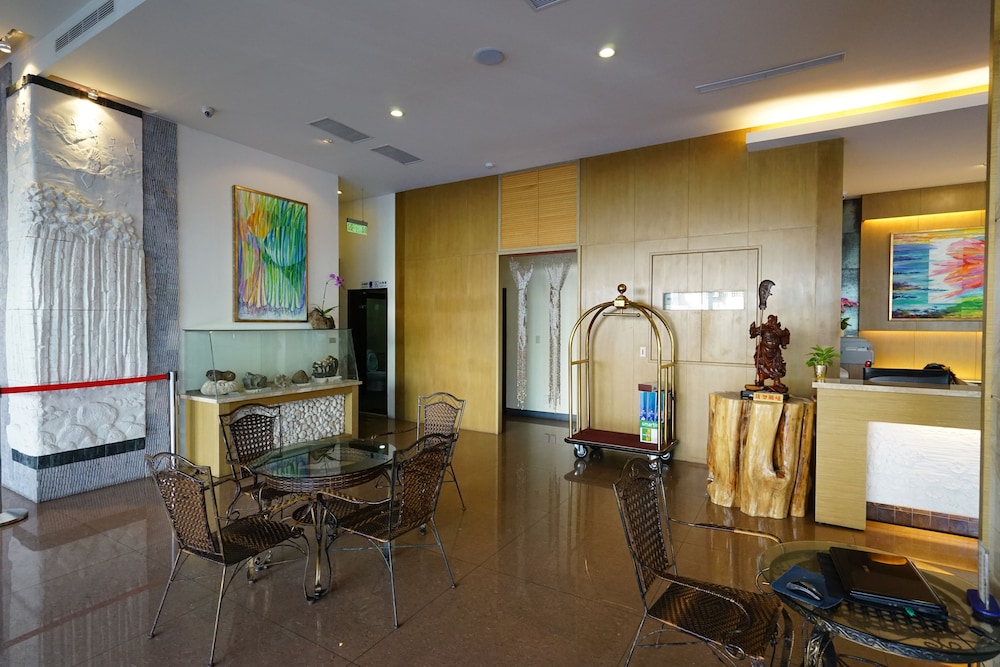 HAI YUE HOTEL 25/33