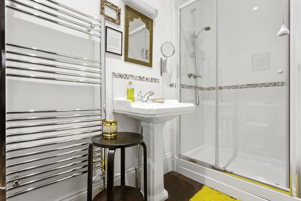 Mamas Inn Boutique Guest House 48/50