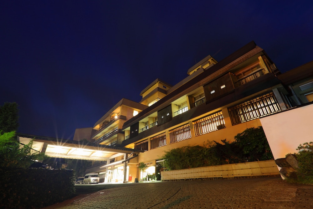 Hotel Futaba 3/50
