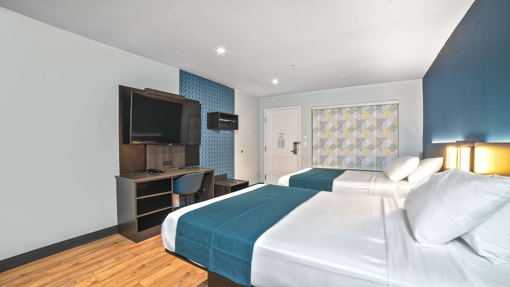 2 Full Beds Deluxe, Kitchen