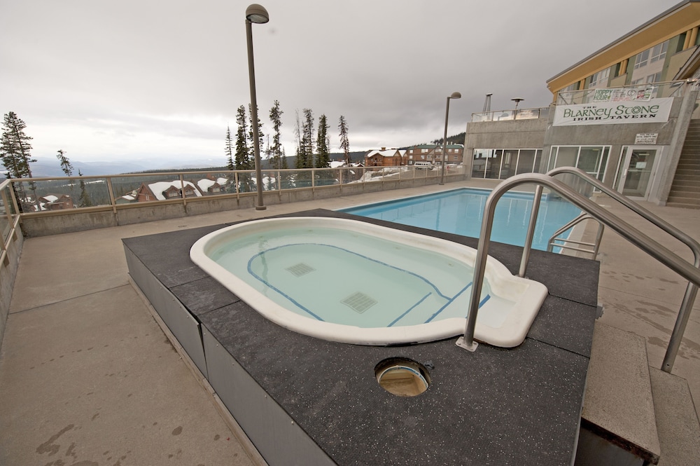 Inn at Big White 40/54