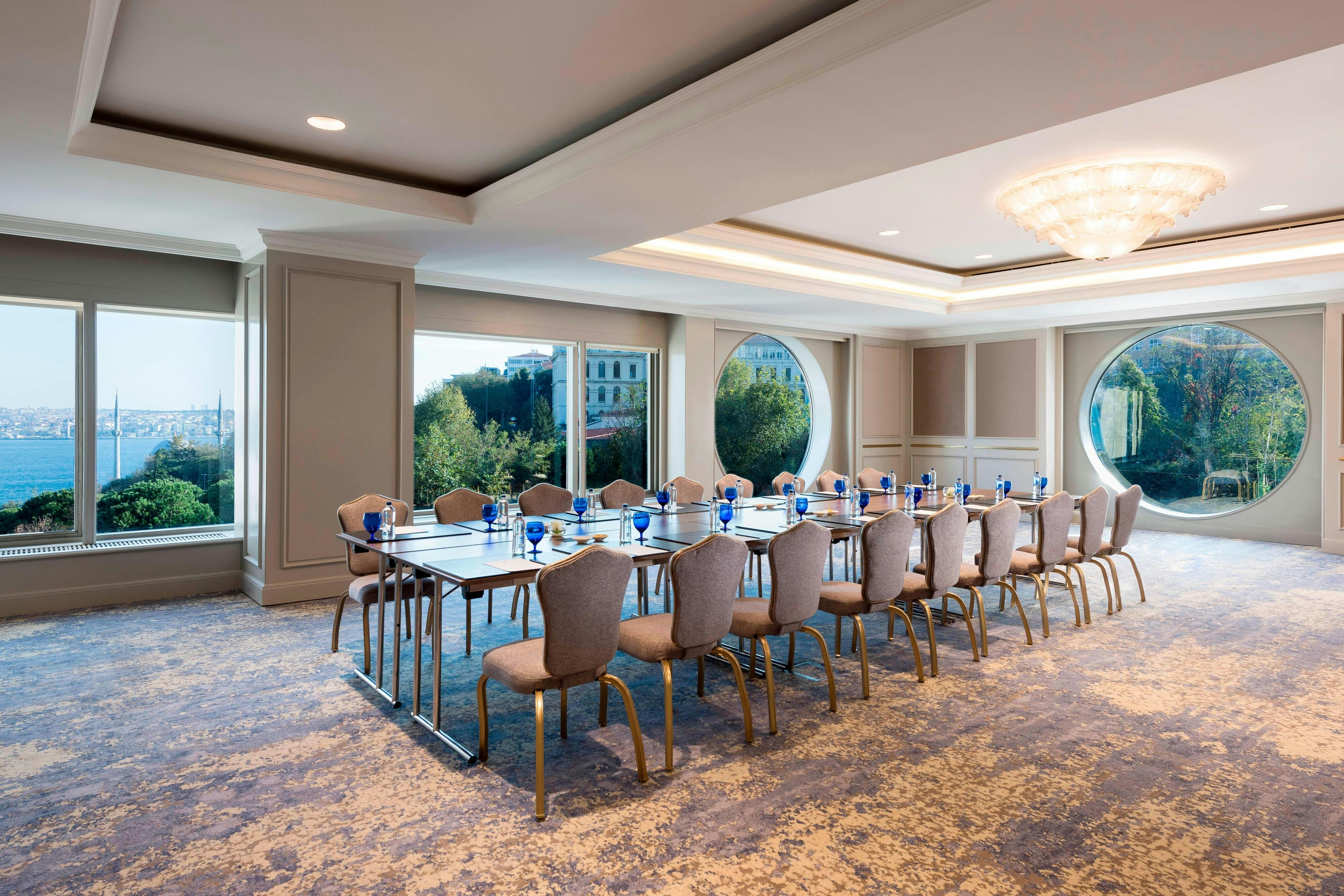 The Ritz Carlton Istanbul 42/50