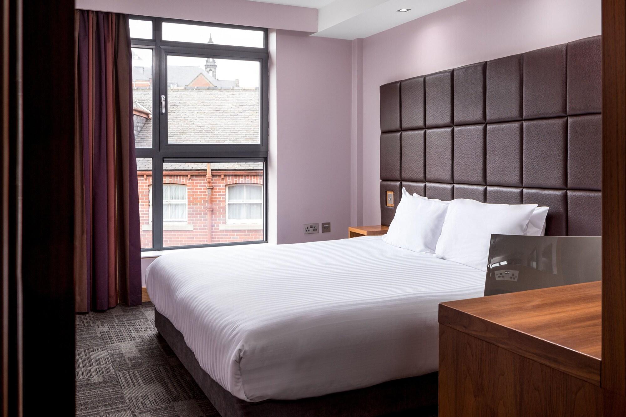 2 Bedrooms, Liberty, Suite