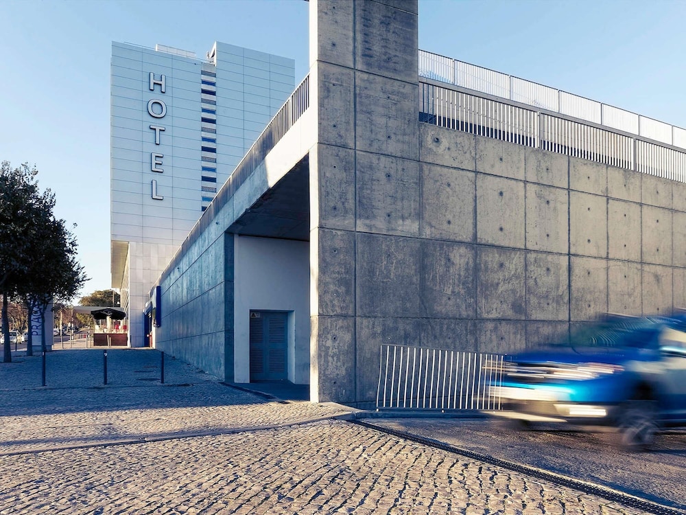 Mercure Lisboa Almada 40/50