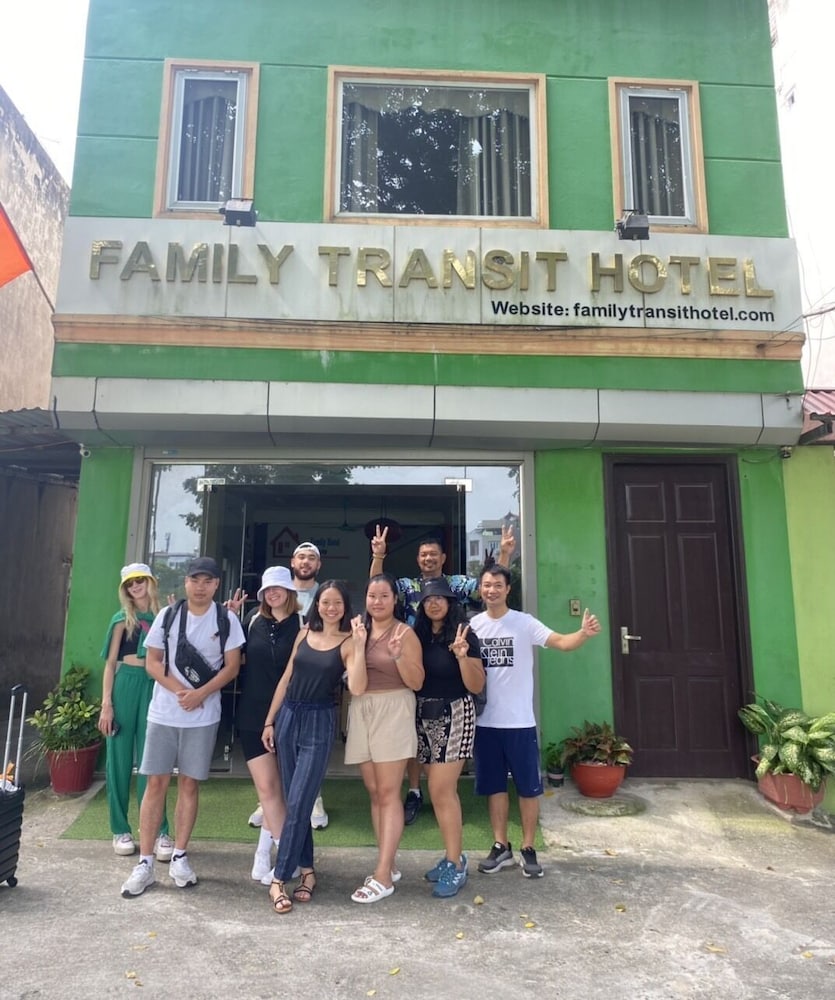 Family Transit Hotel 6/68