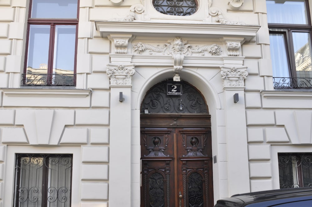 K&T Boardinghouse photo1
