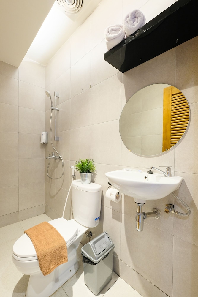 Lopi Hotel 33/36