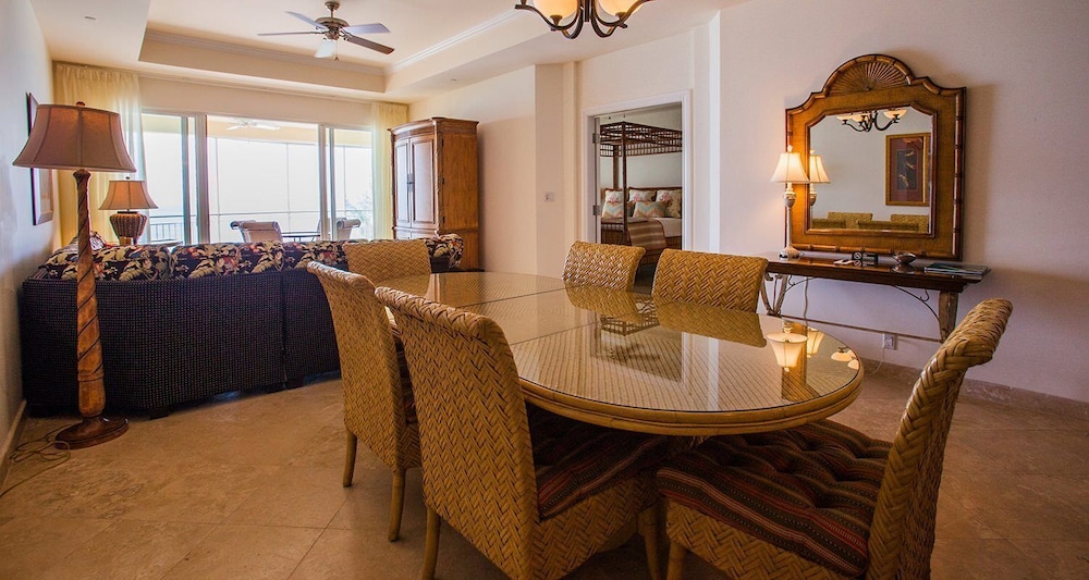 The Tuscany on Grace Bay 11/30