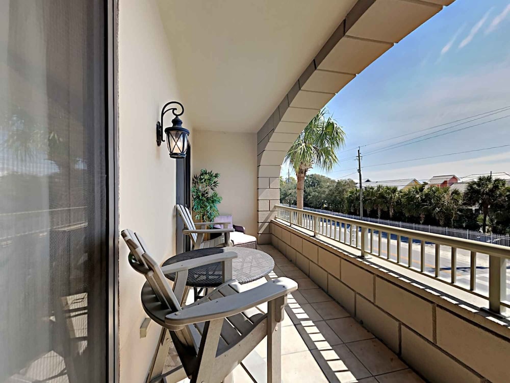 30 A Suites 48/79