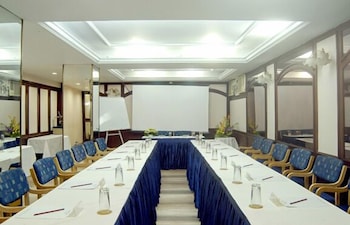 Hotel Regency 37/54