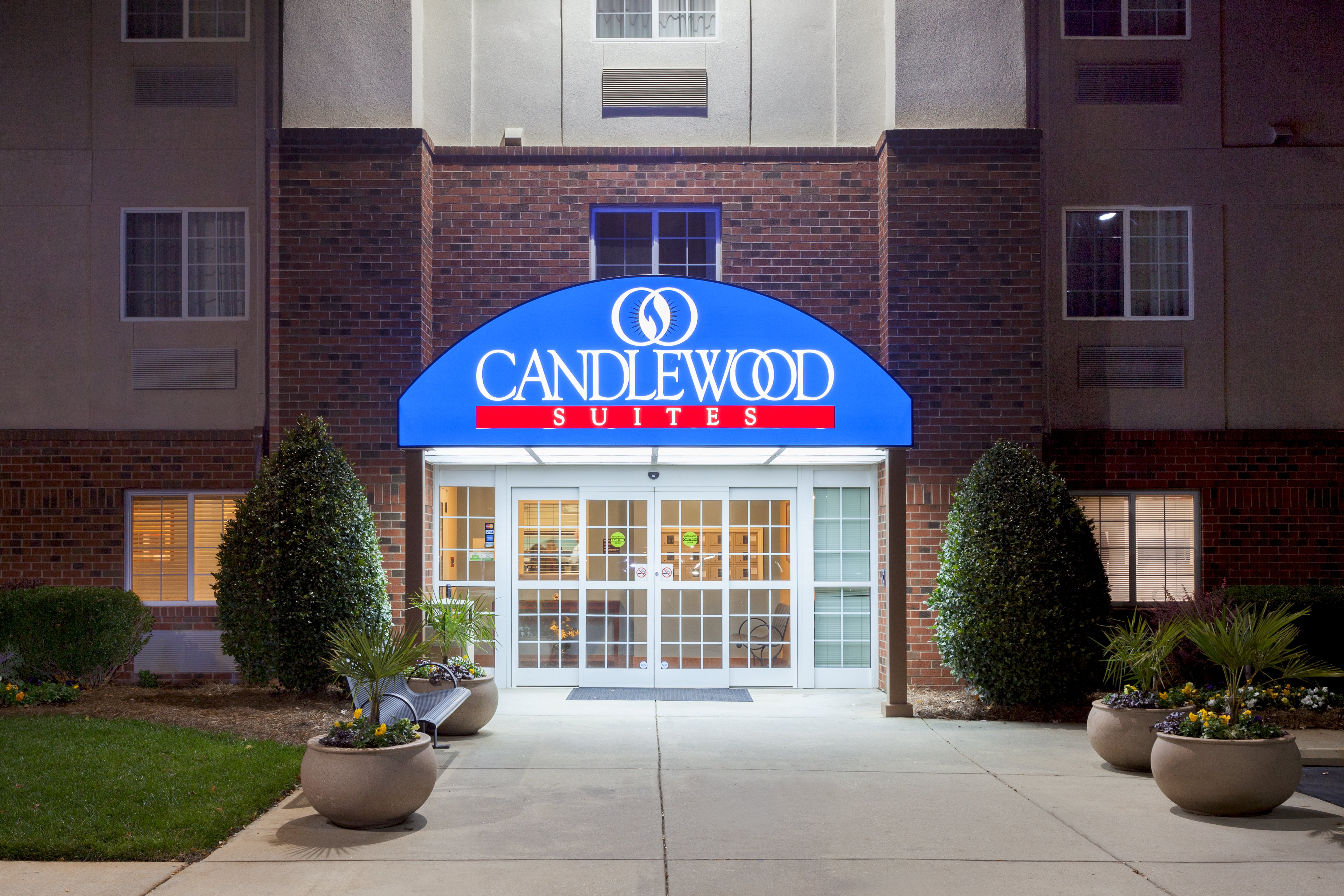 CANDLEWOOD SUITES RALEIGH CRABTREE 2/57