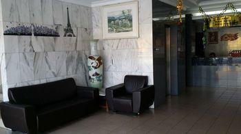 Dragon & Phoenix Hotel 26/33