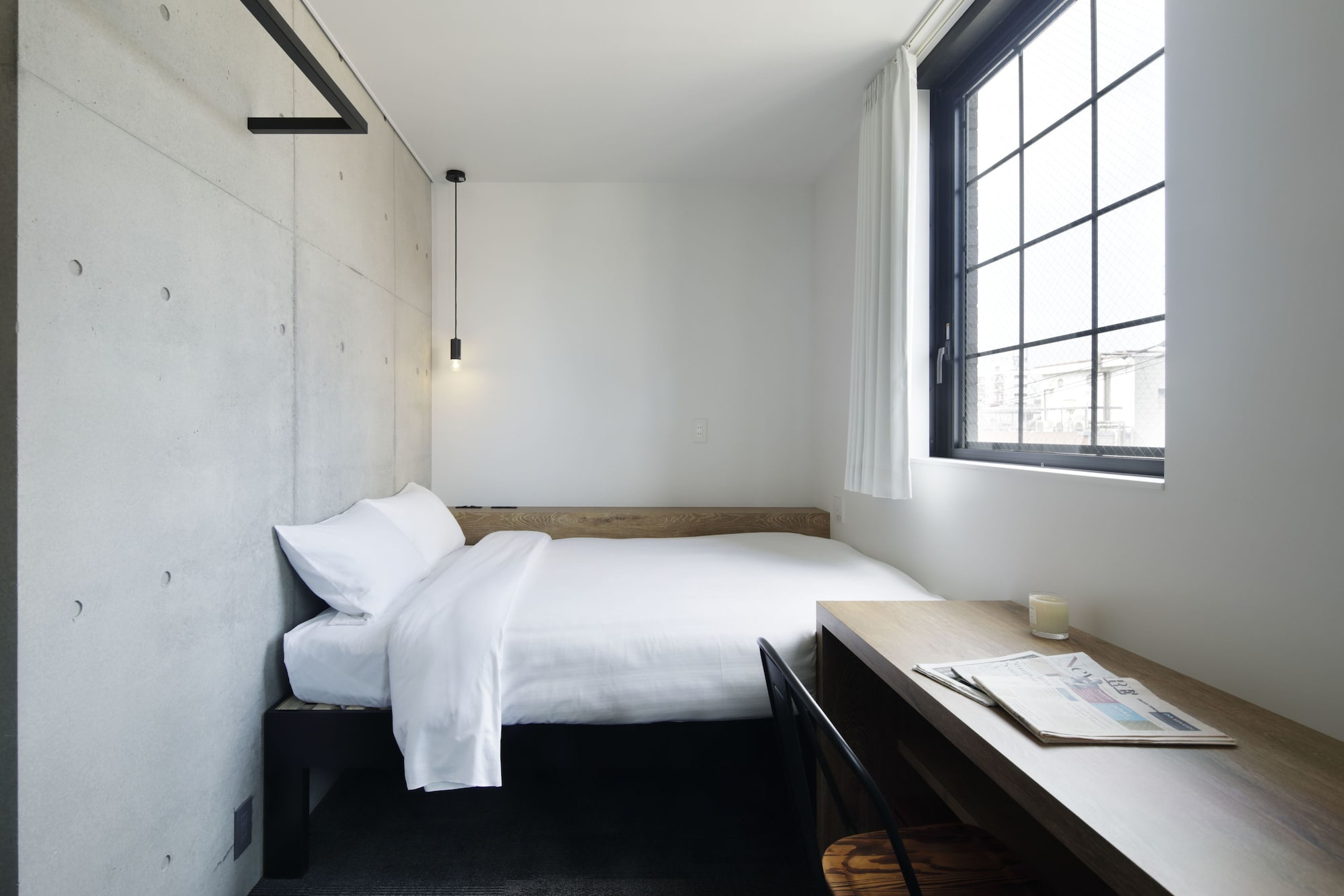DELUXE, DOUBLE BED