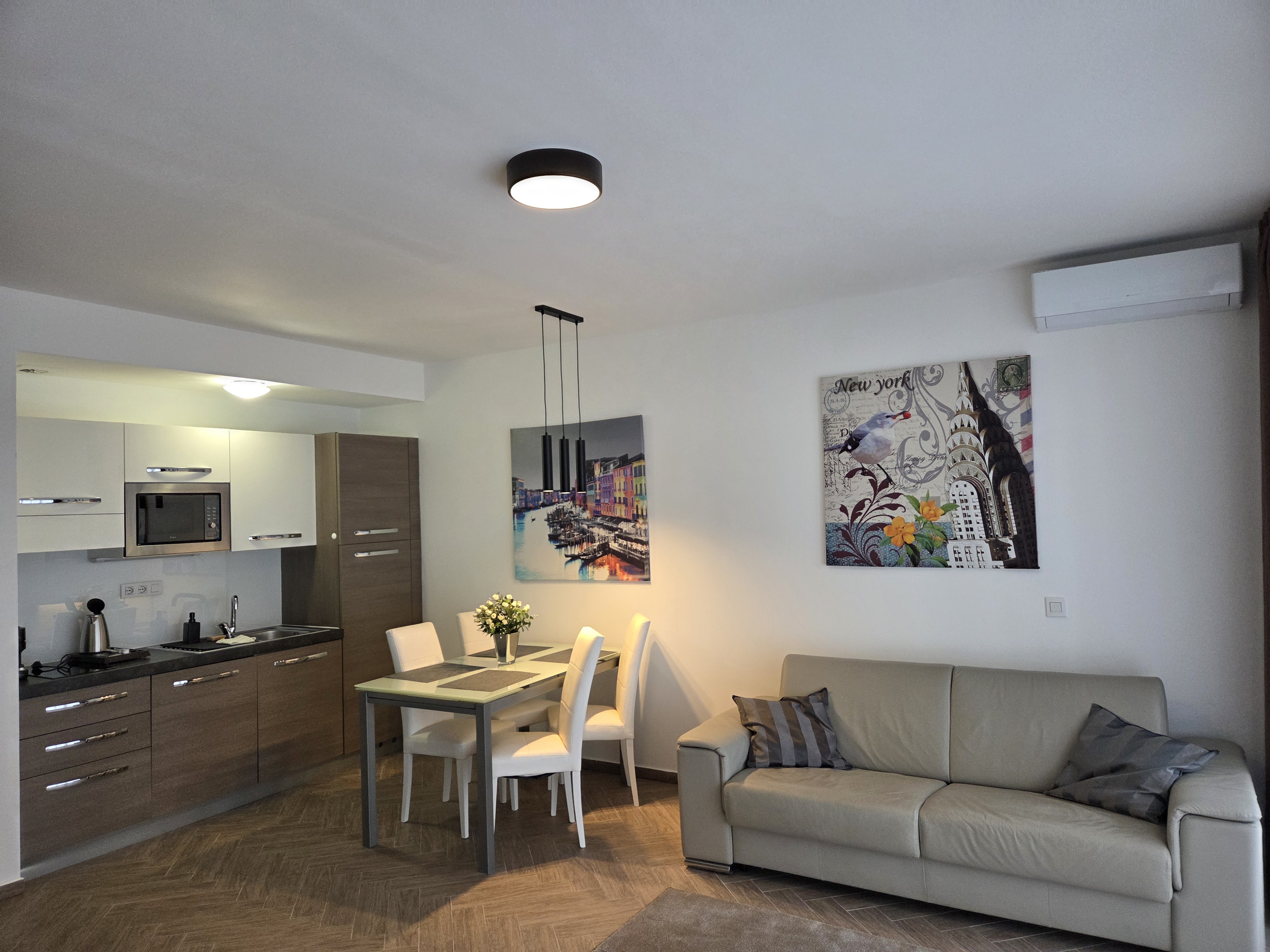 SWU Carrara Apartments 27/48
