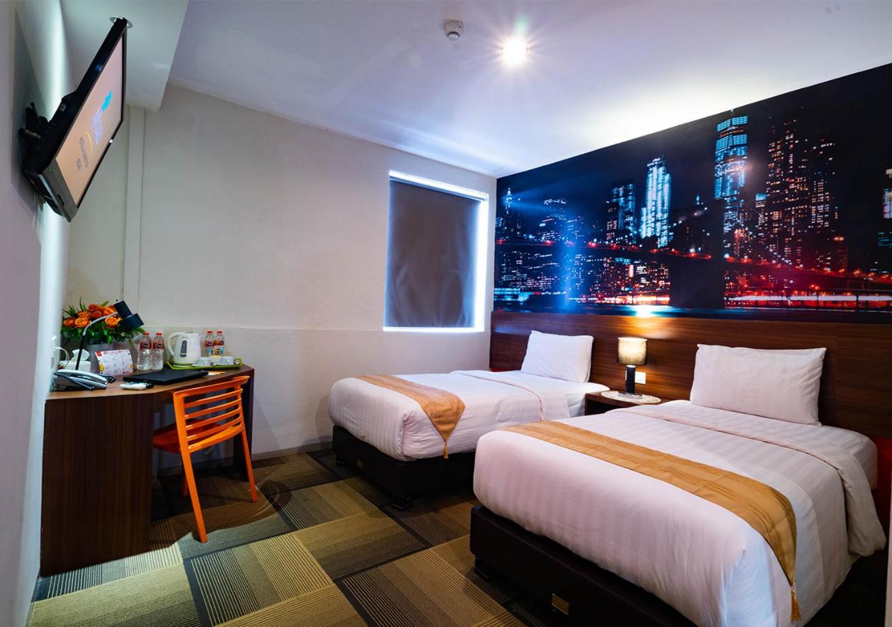 Noble, Double or Twin Bed