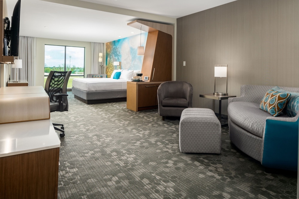 Courtyard by Marriott Houston Northeast 18/32