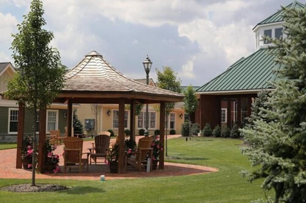 The Inn And Spa At East Wind 12/70