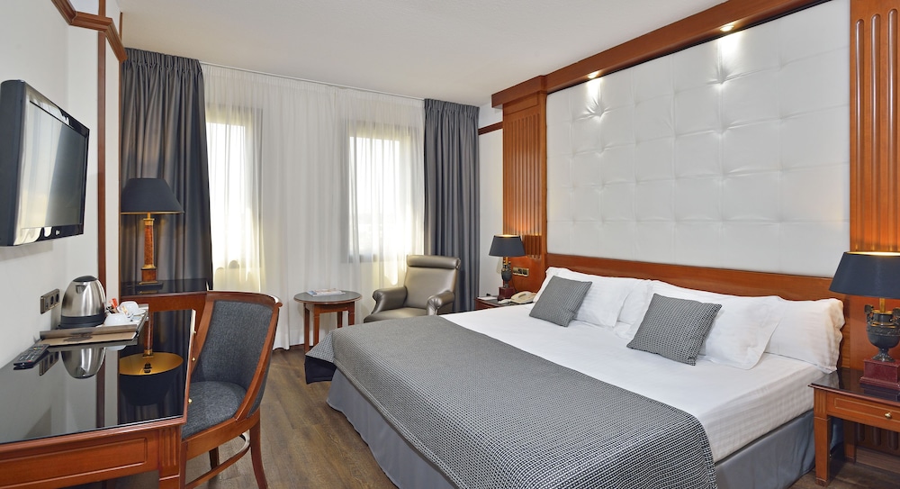 SUPERIOR, DOUBLE BED