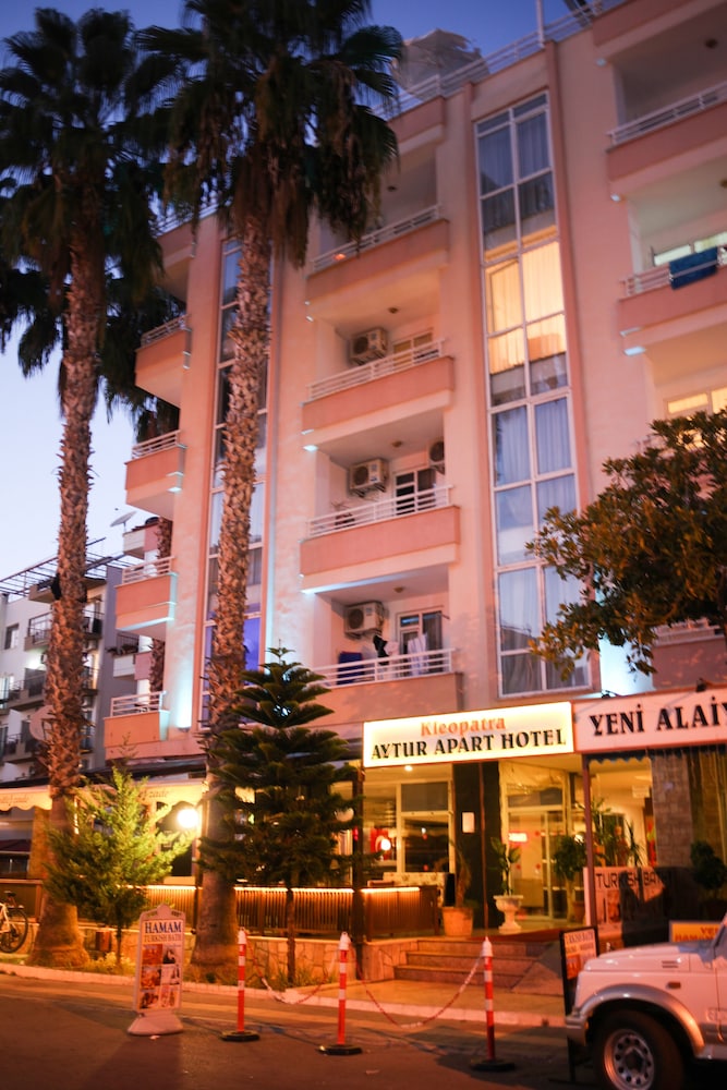 Kleopatra Aytur Apart 1/16