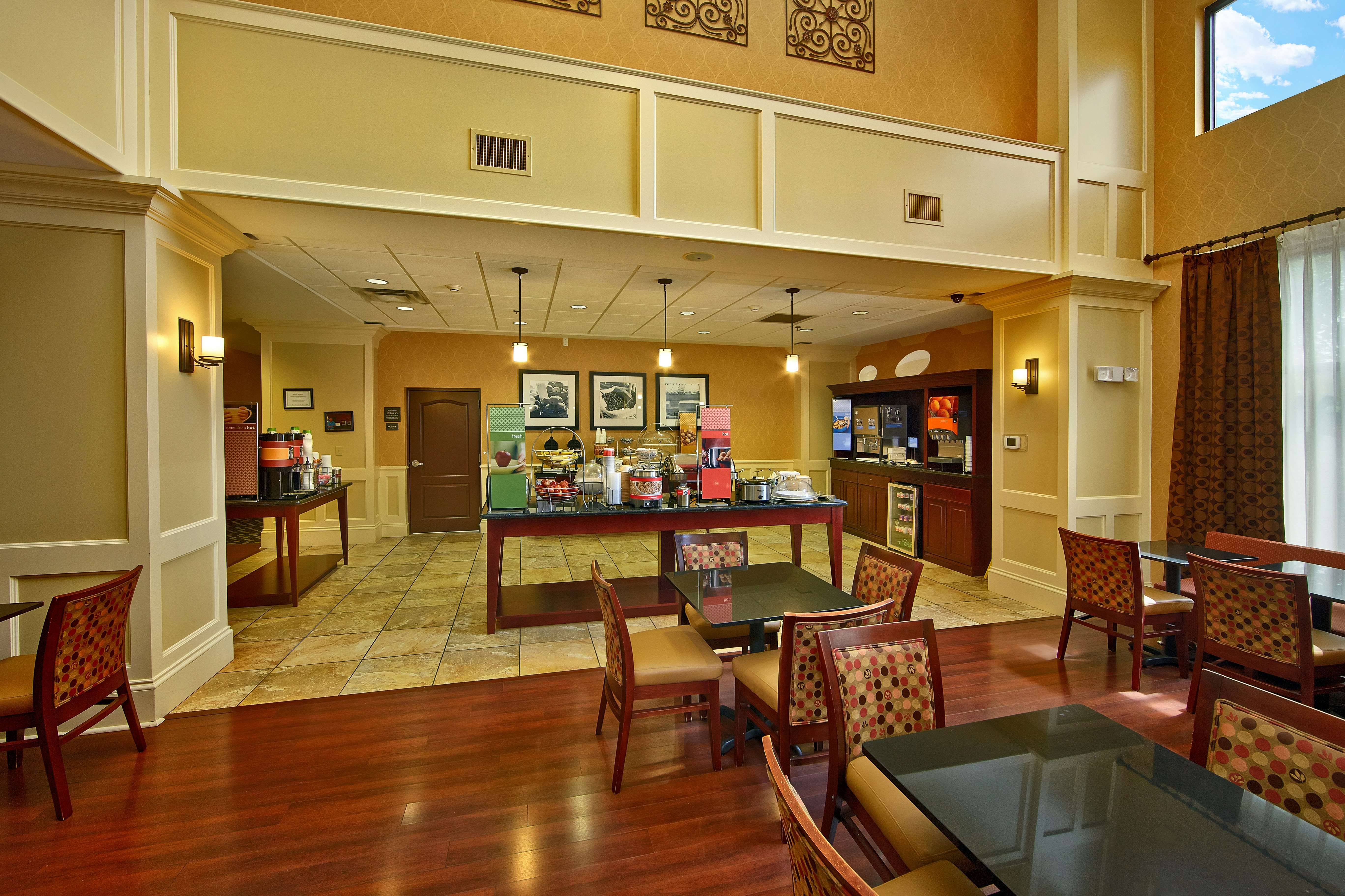 Hampton Inn and Suites Sevierville at Stadium Drive 30/40
